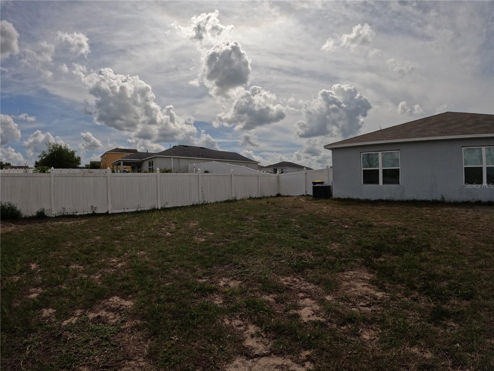 Image 8 of 38 For 2256 Gladiolus Lane