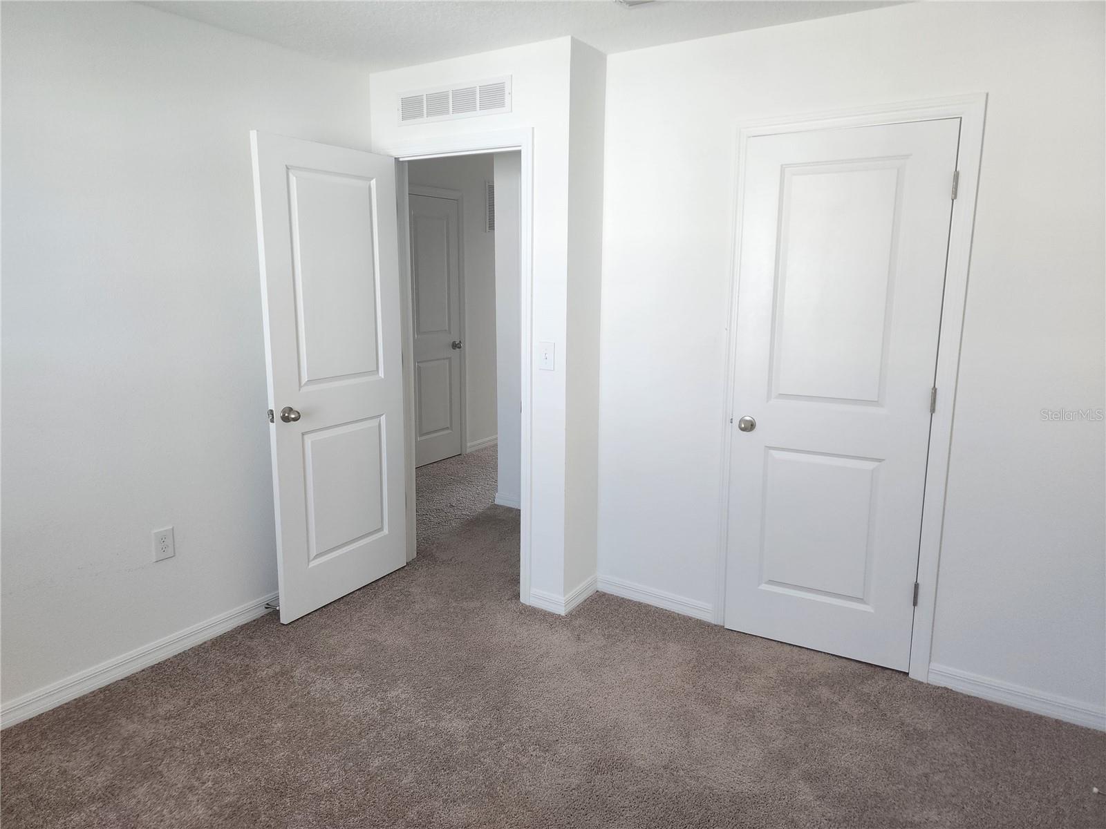 Image 13 of 21 For 811 Grandin Street