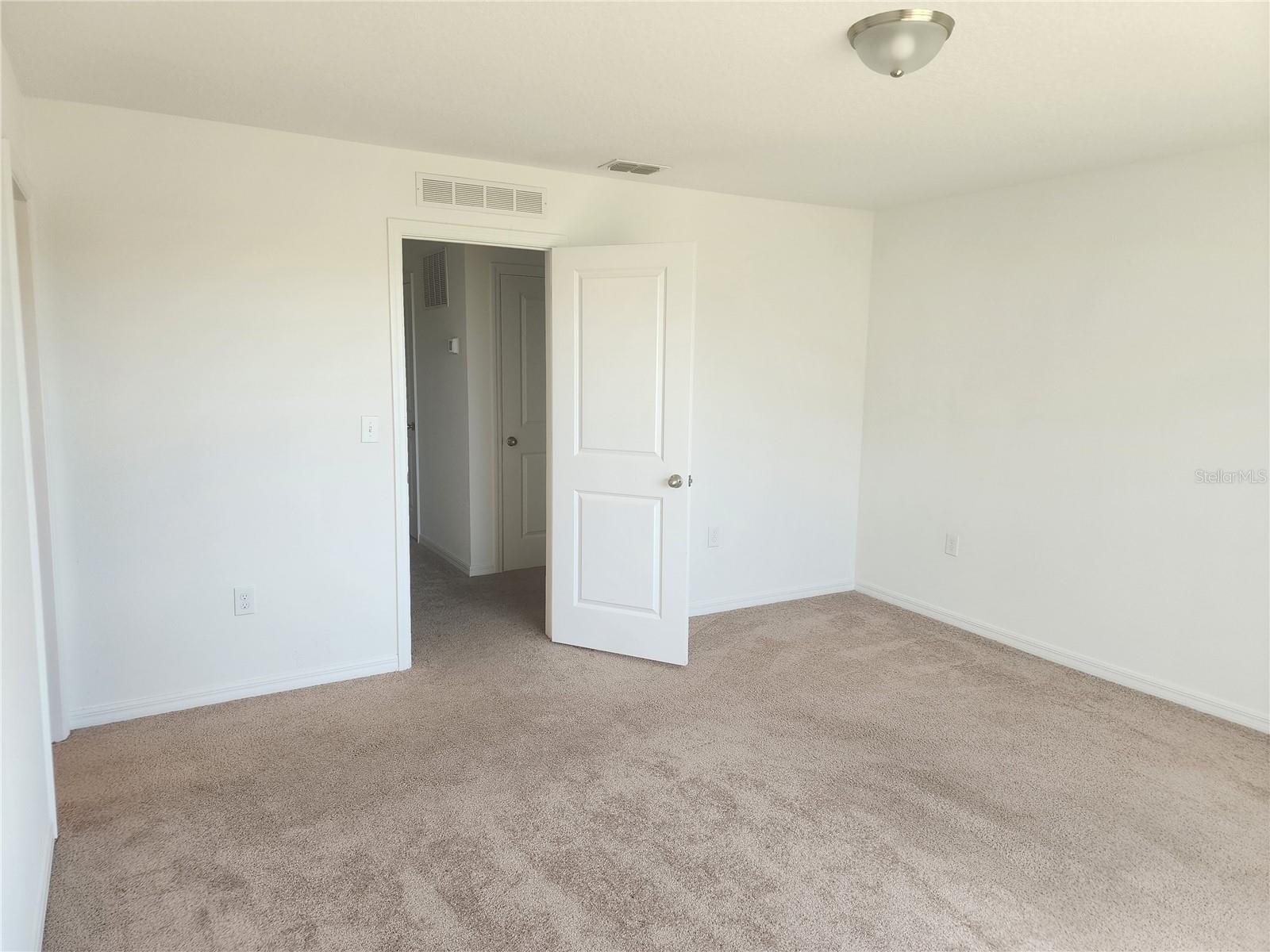 Image 14 of 21 For 811 Grandin Street