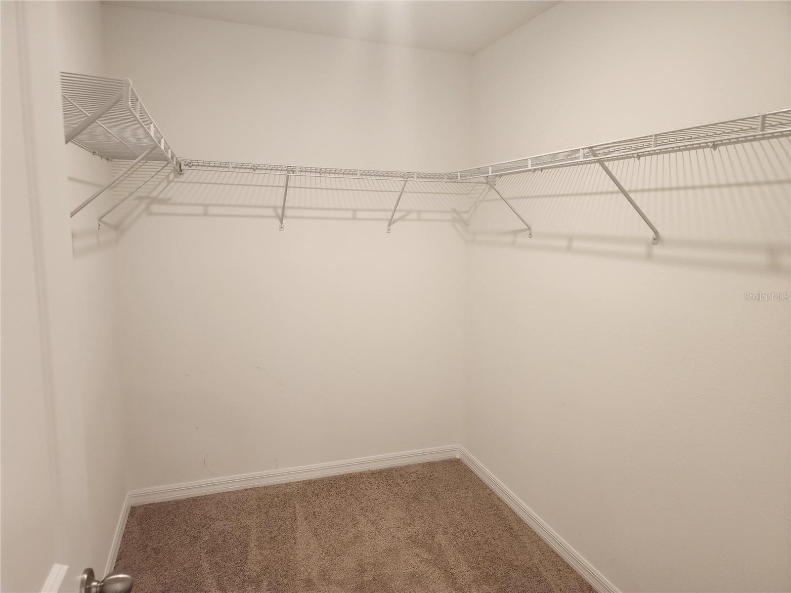 Image 16 of 21 For 811 Grandin Street