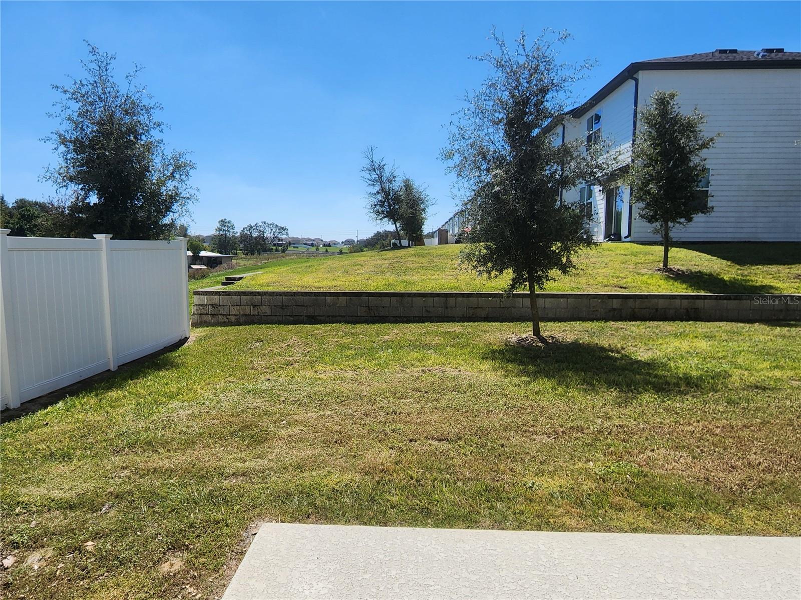 Image 18 of 21 For 811 Grandin Street