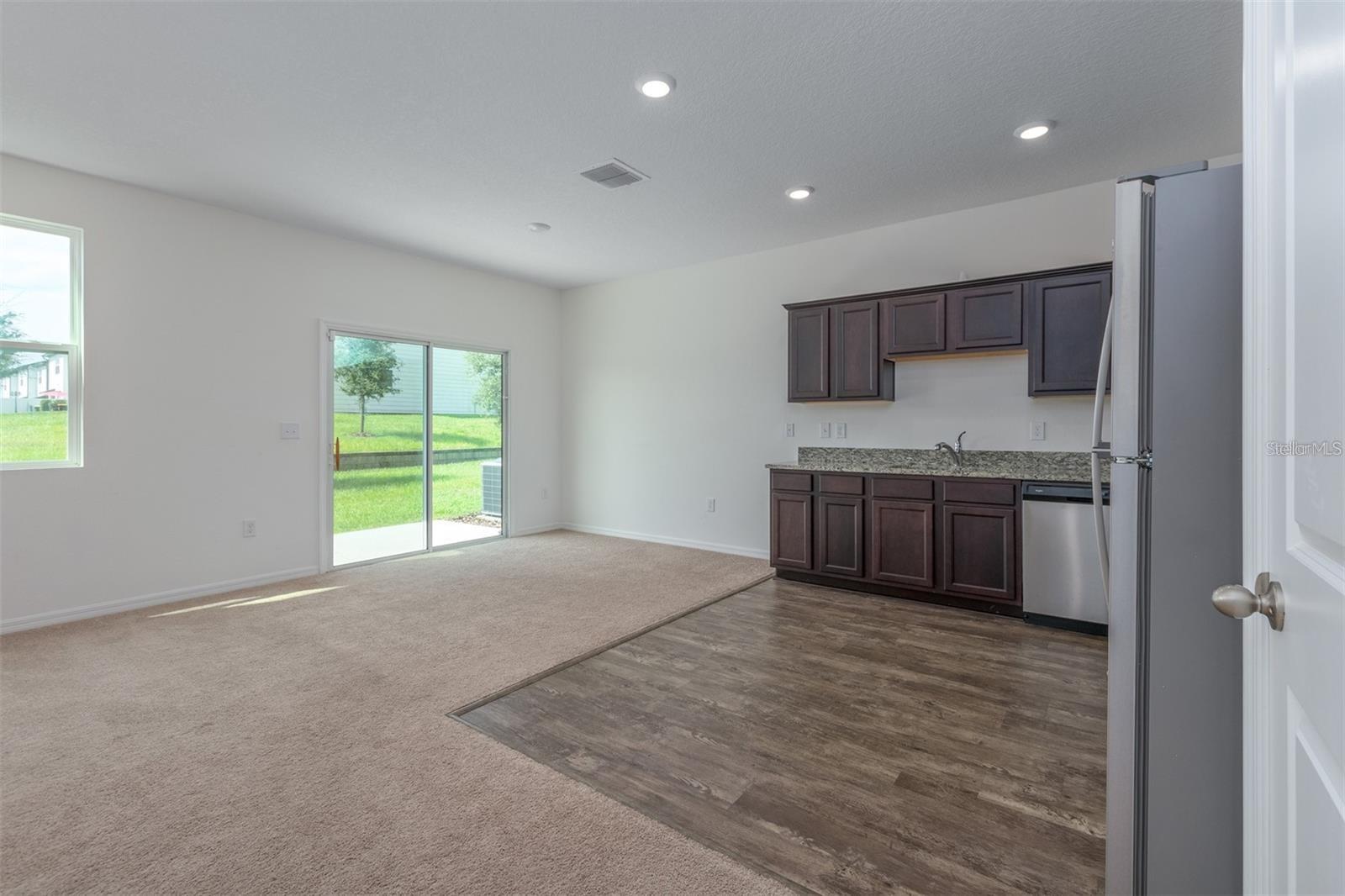 Image 3 of 21 For 811 Grandin Street