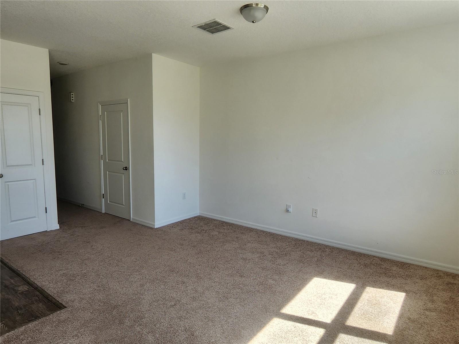 Image 6 of 21 For 811 Grandin Street