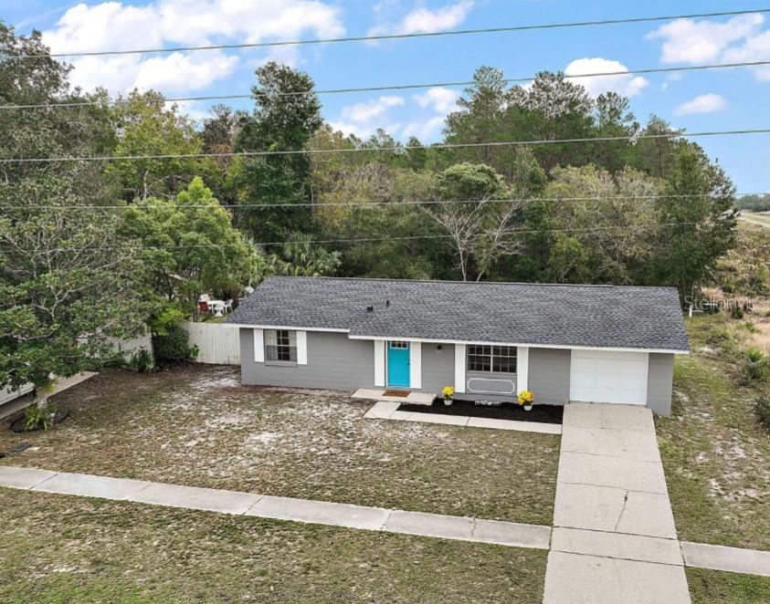 Image 2 of 12 For 425 Marion Oaks Dr