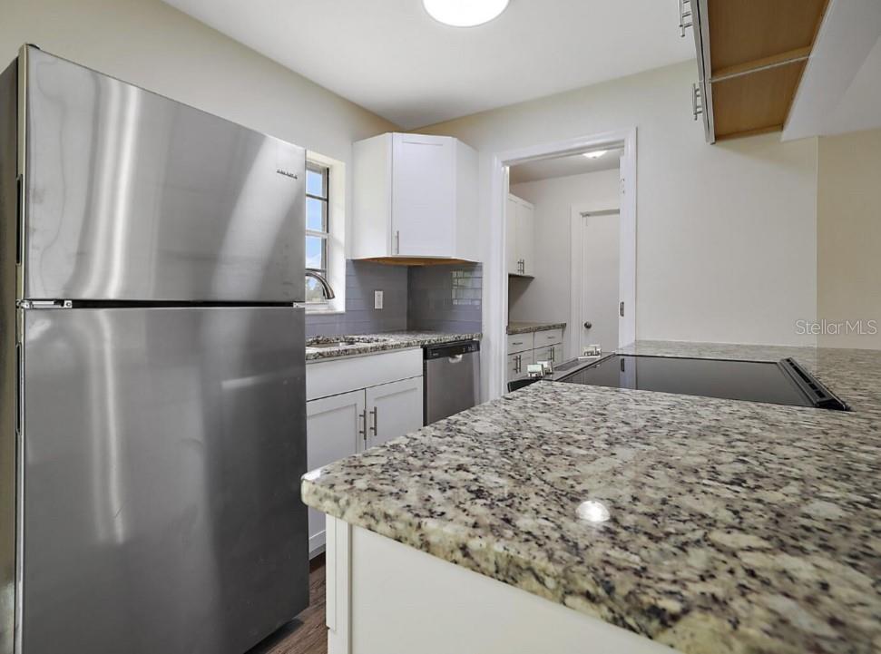 Image 8 of 12 For 425 Marion Oaks Dr