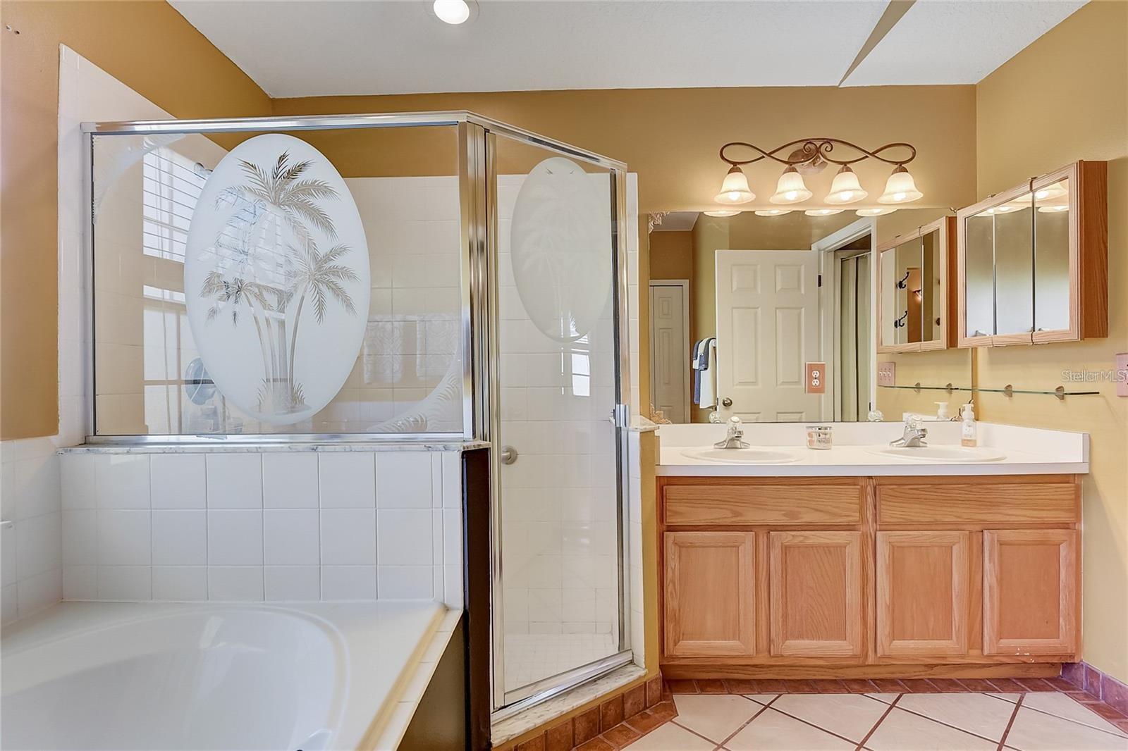 Image 17 of 38 For 25273 Lost Oak Circle