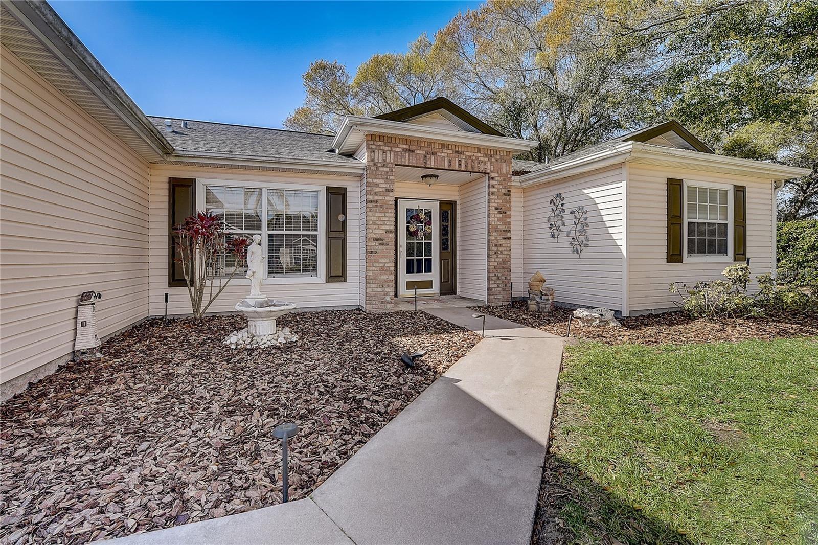 Image 2 of 38 For 25273 Lost Oak Circle
