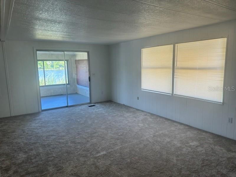Image 7 of 49 For 25 Captains Point