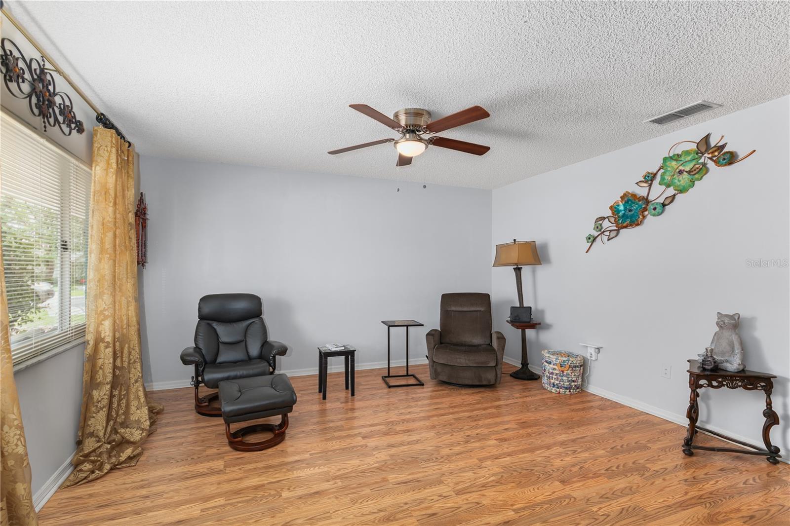 Image 4 of 46 For 10689 174th Loop