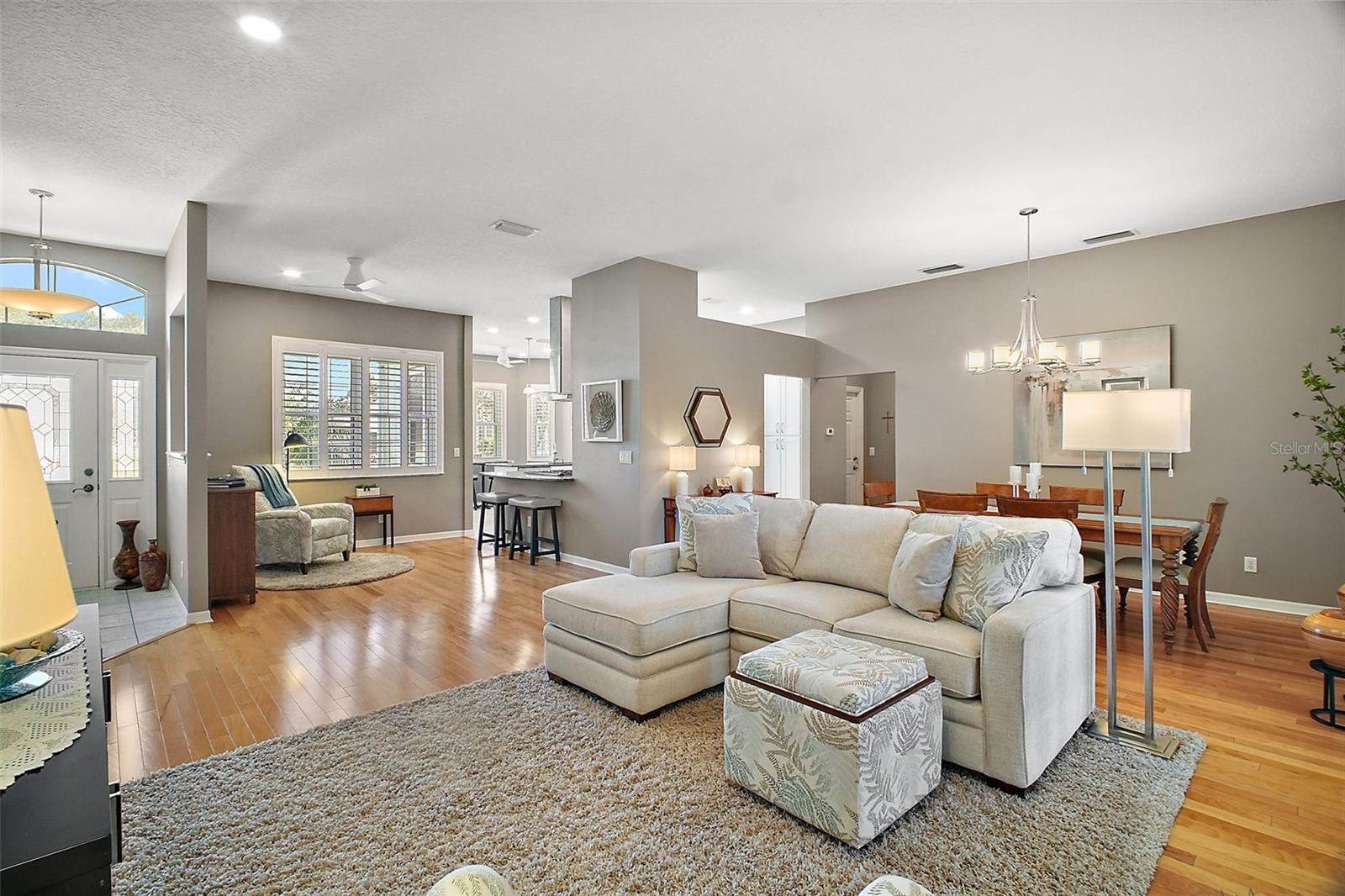 Image 10 of 40 For 5557 Freeport Drive