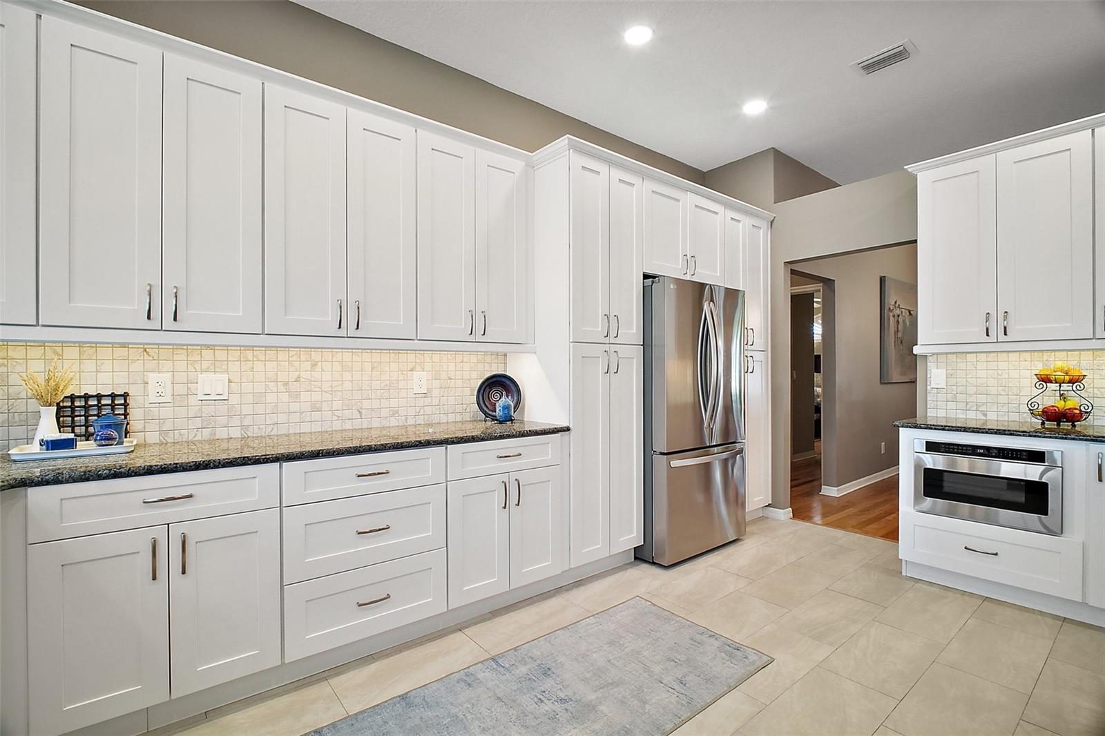 Image 11 of 40 For 5557 Freeport Drive