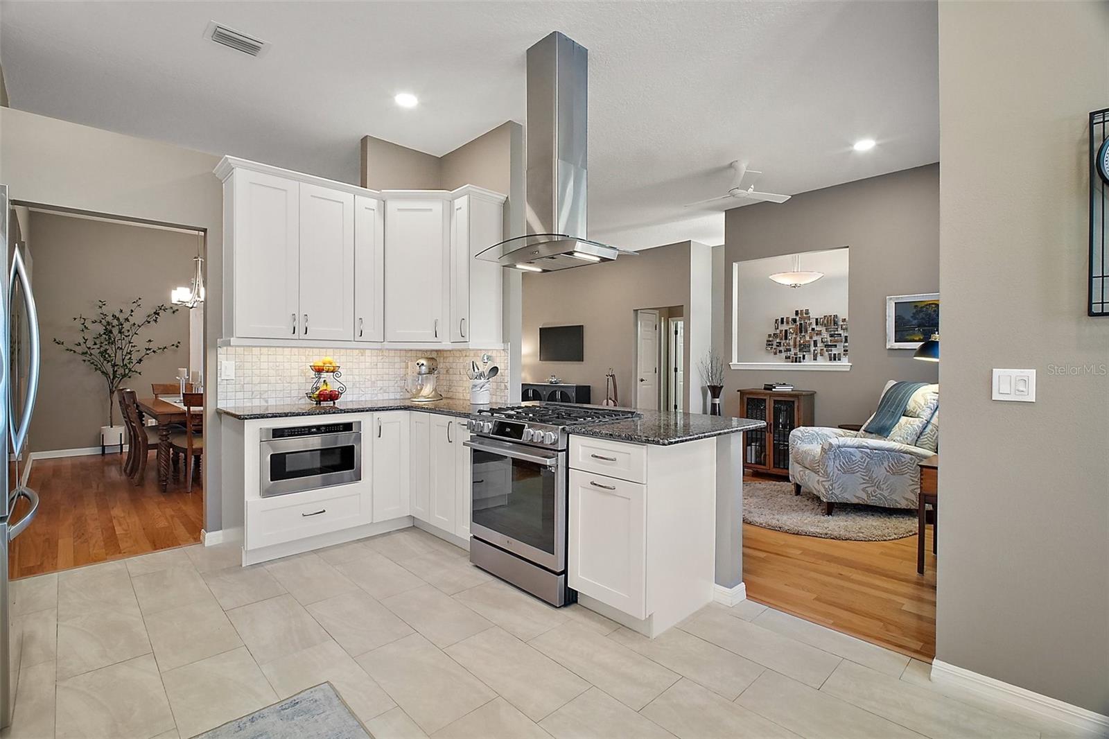 Image 12 of 40 For 5557 Freeport Drive