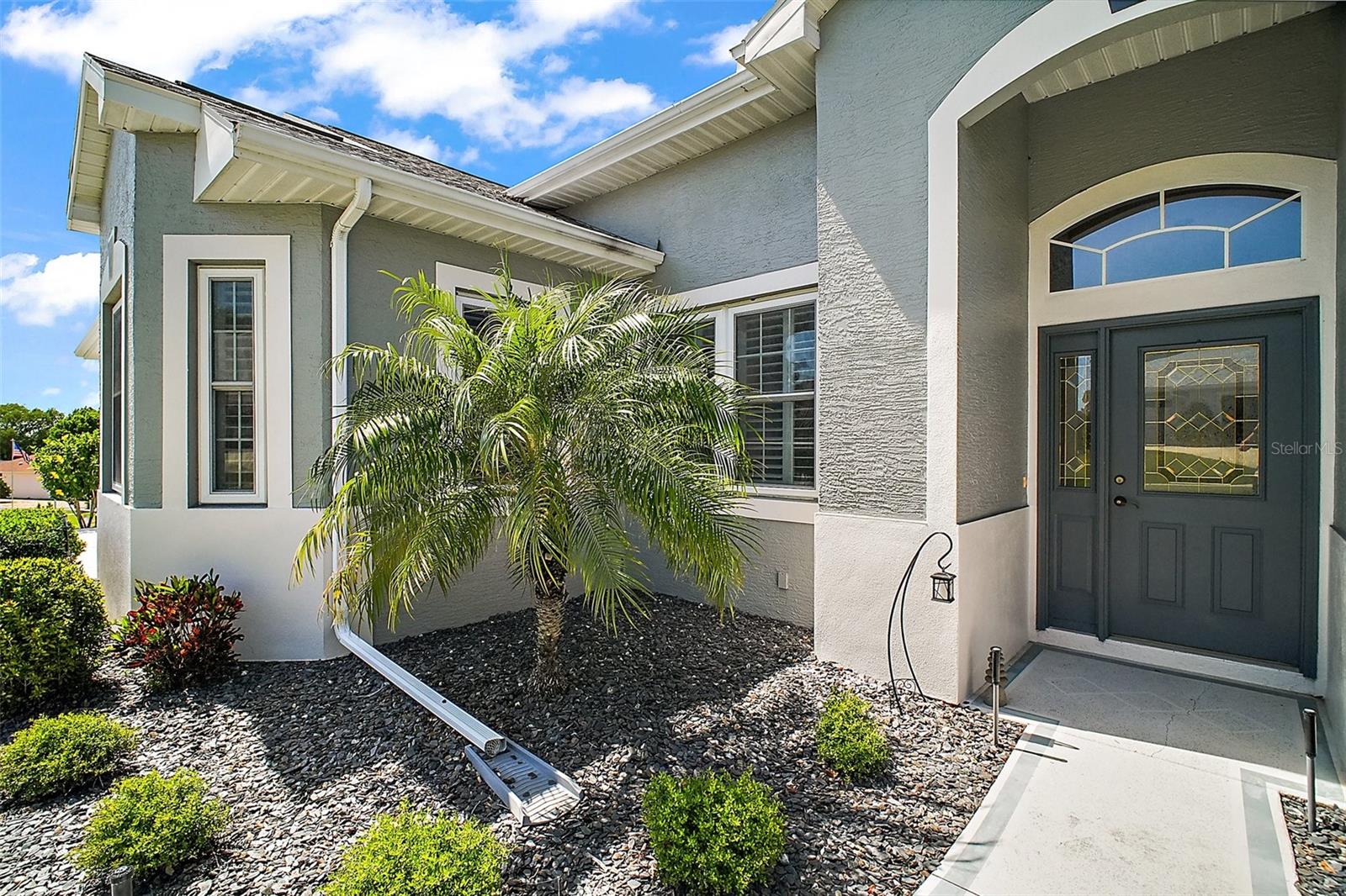 Image 2 of 40 For 5557 Freeport Drive
