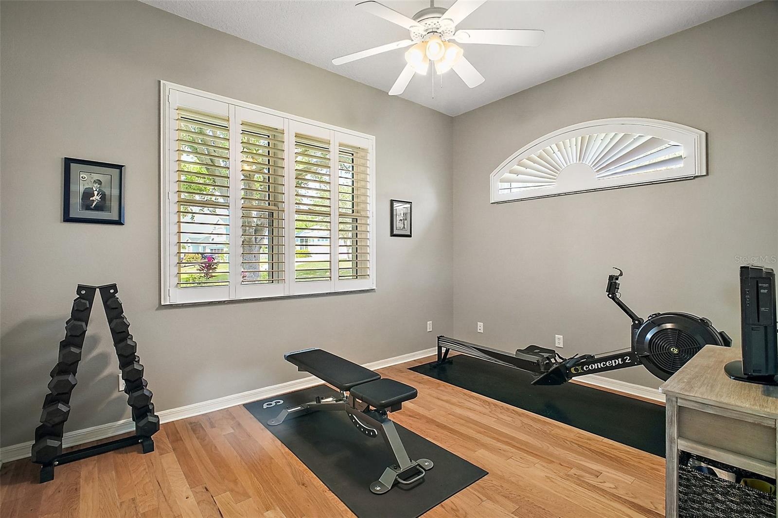 Image 24 of 40 For 5557 Freeport Drive