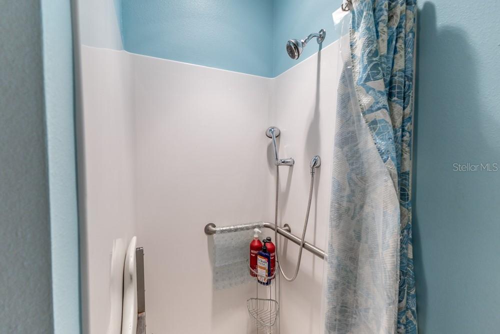 Image 34 of 57 For 809 County Road 466  202c