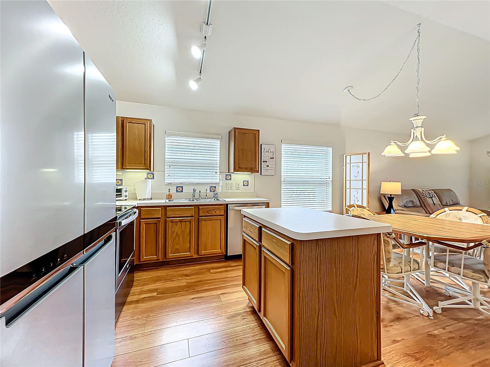 Image 13 of 42 For 25044 Cranes Roost Circle