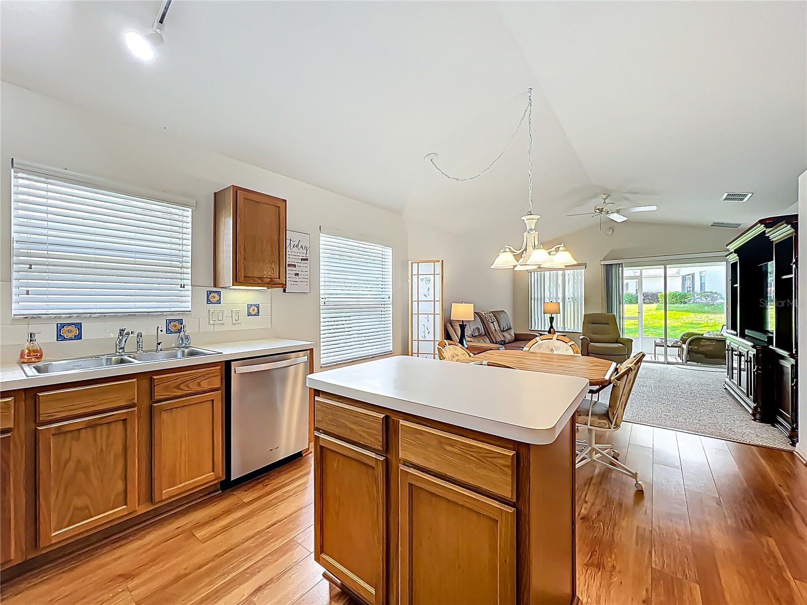 Image 14 of 42 For 25044 Cranes Roost Circle