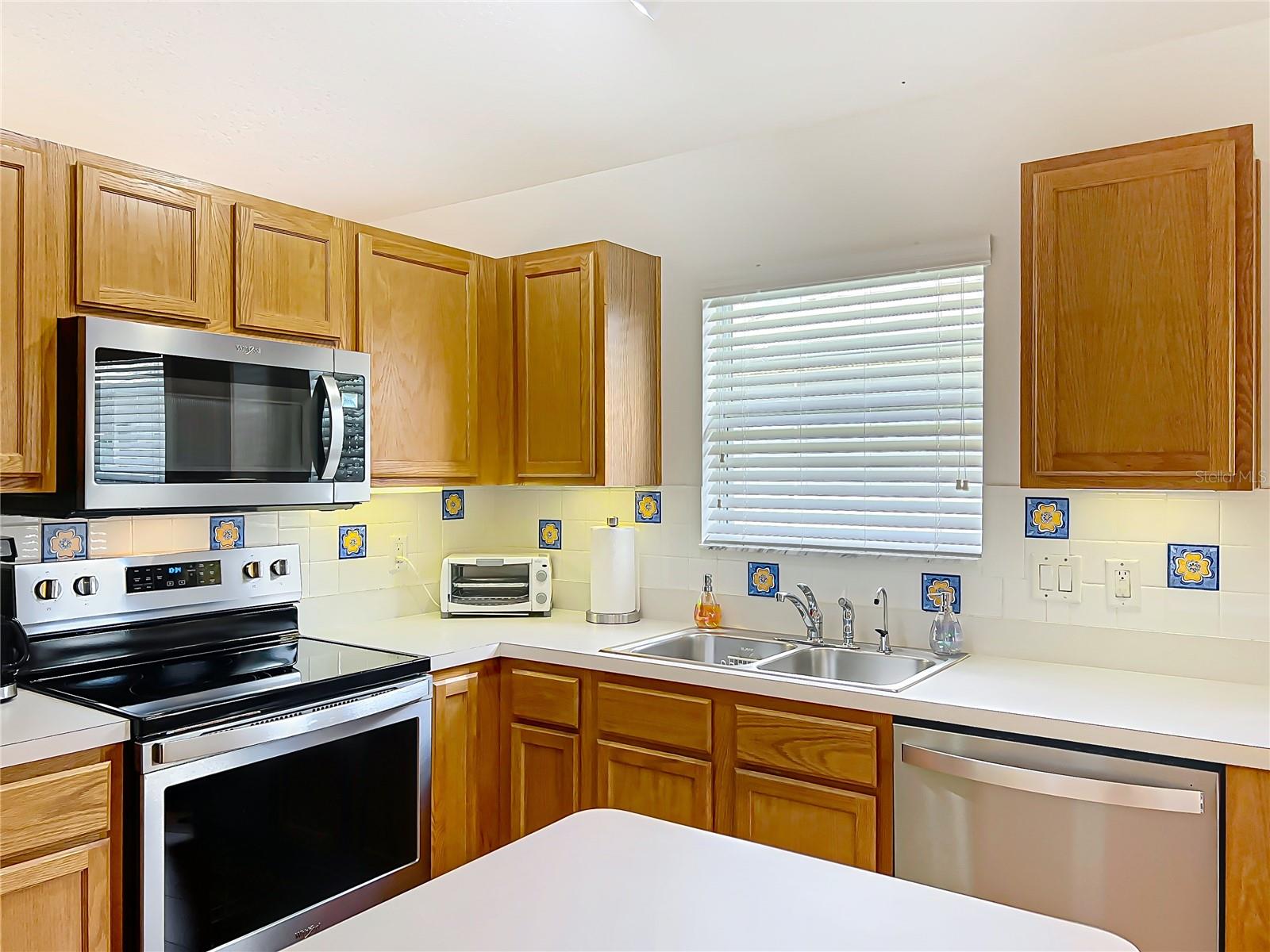 Image 15 of 42 For 25044 Cranes Roost Circle