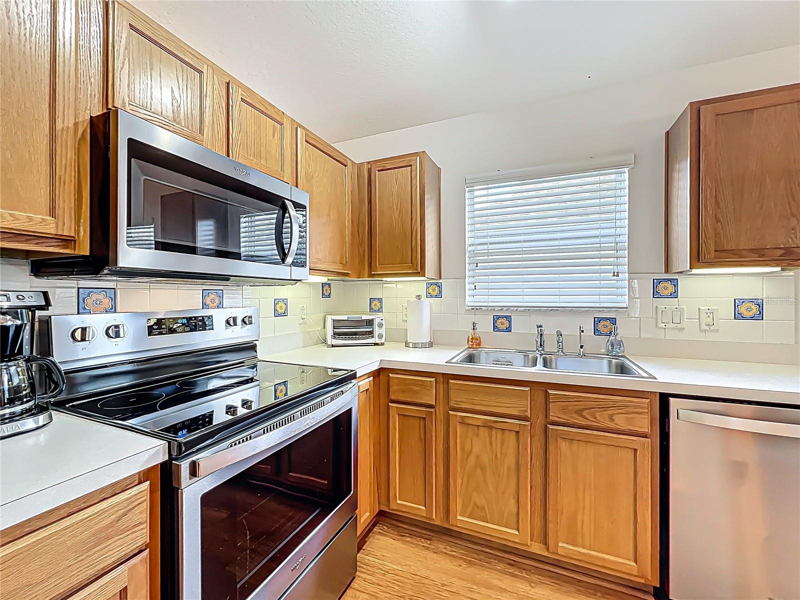 Image 16 of 42 For 25044 Cranes Roost Circle