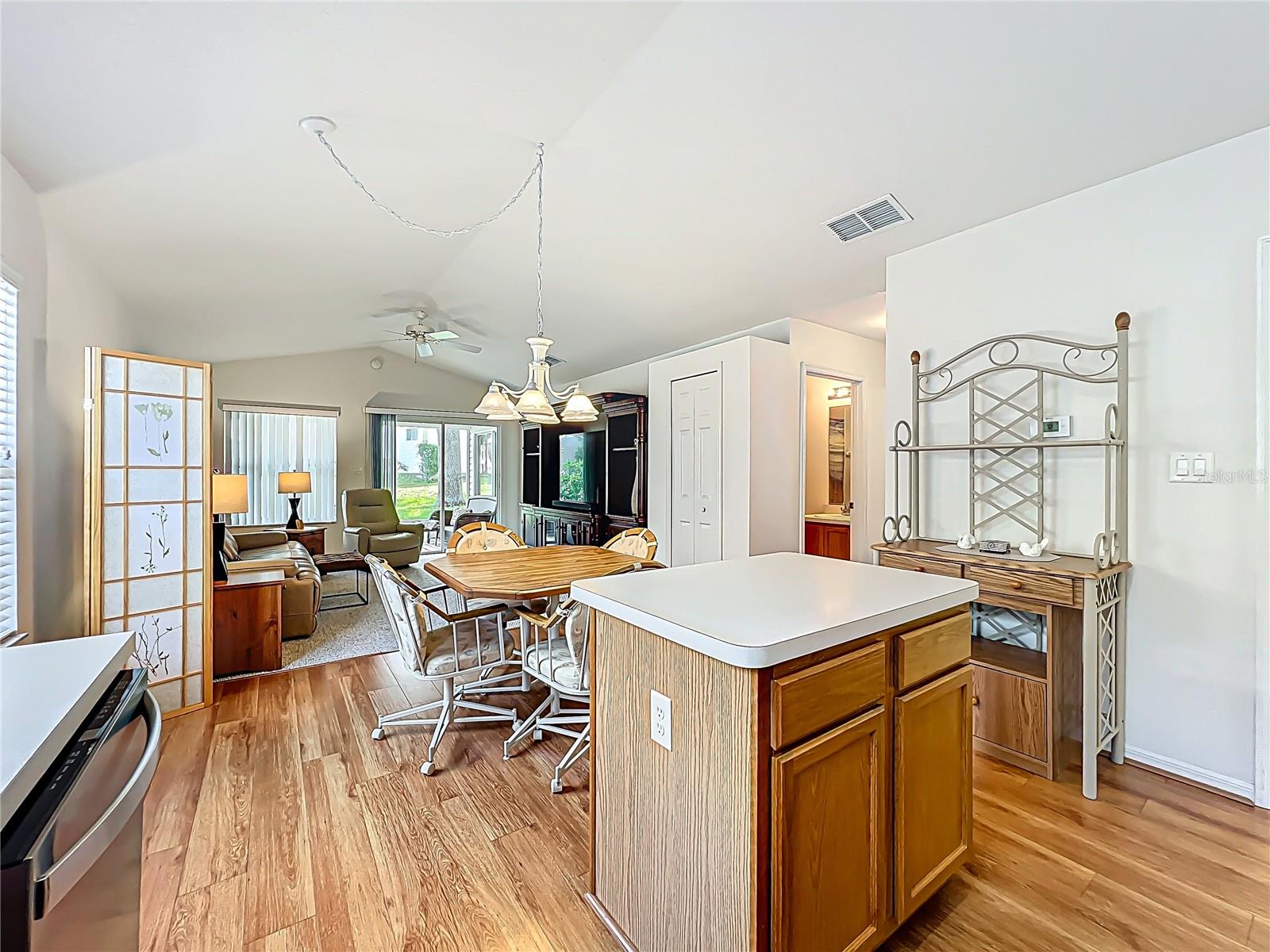 Image 17 of 42 For 25044 Cranes Roost Circle