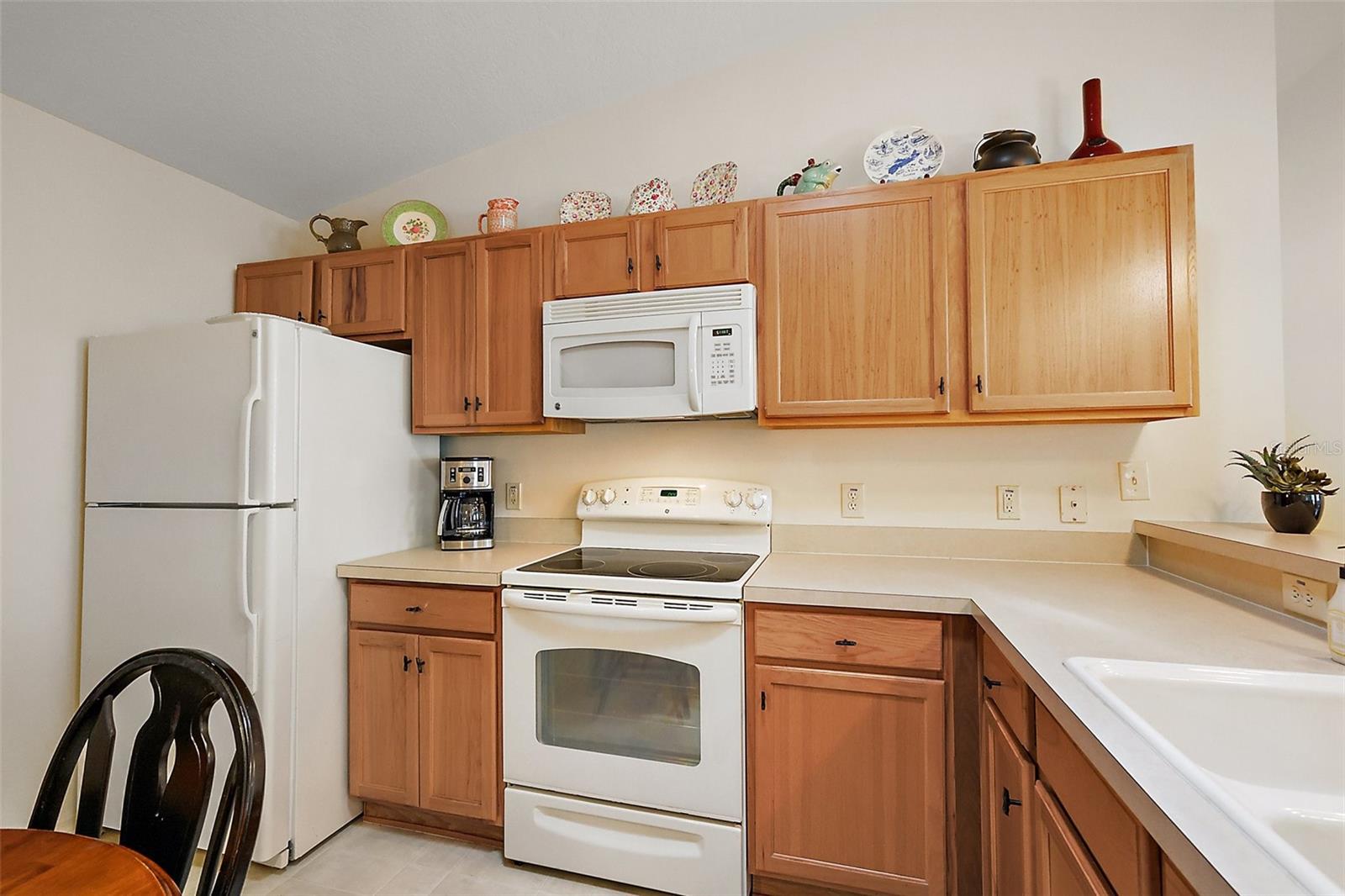 Image 14 of 31 For 1833 Endsley Court