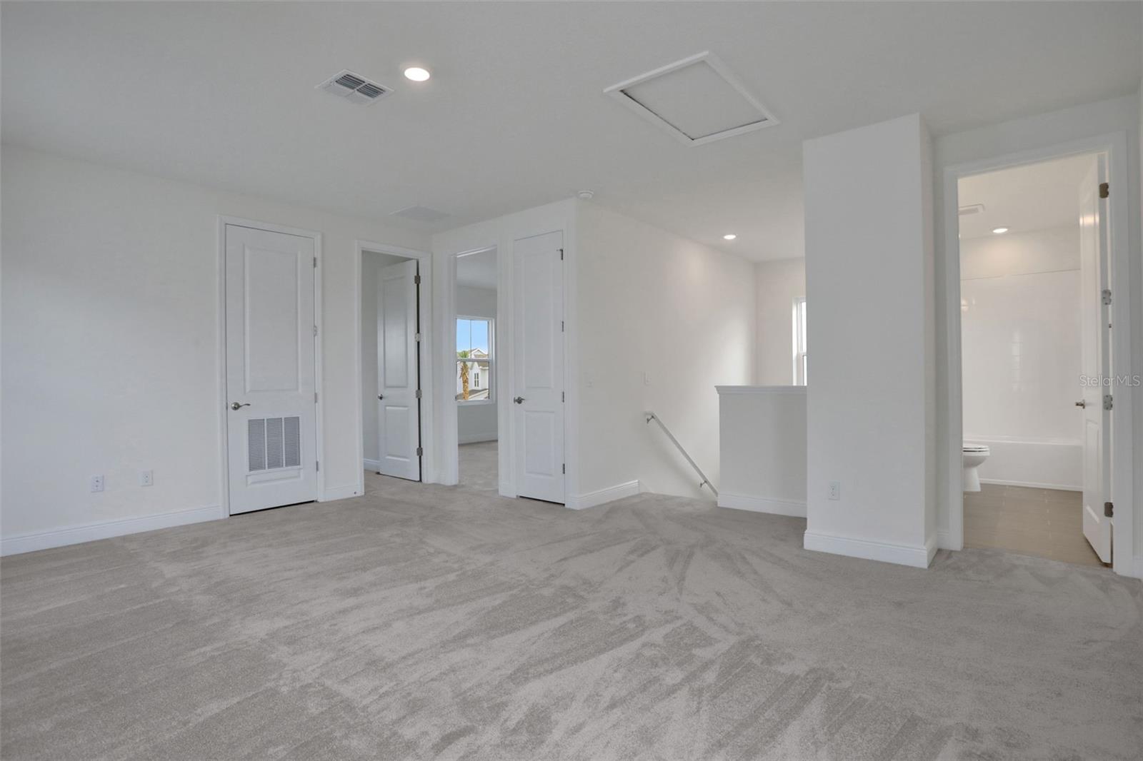 Image 16 of 34 For 204 Eagleston Lane