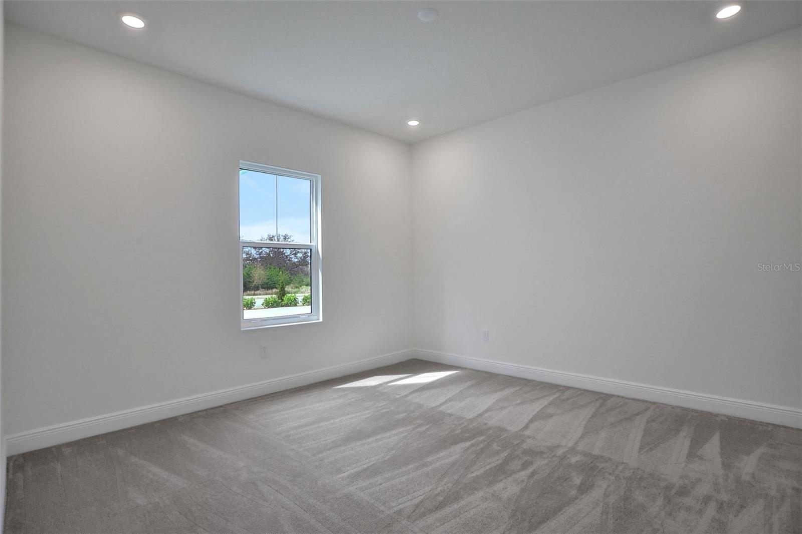 Image 23 of 34 For 204 Eagleston Lane