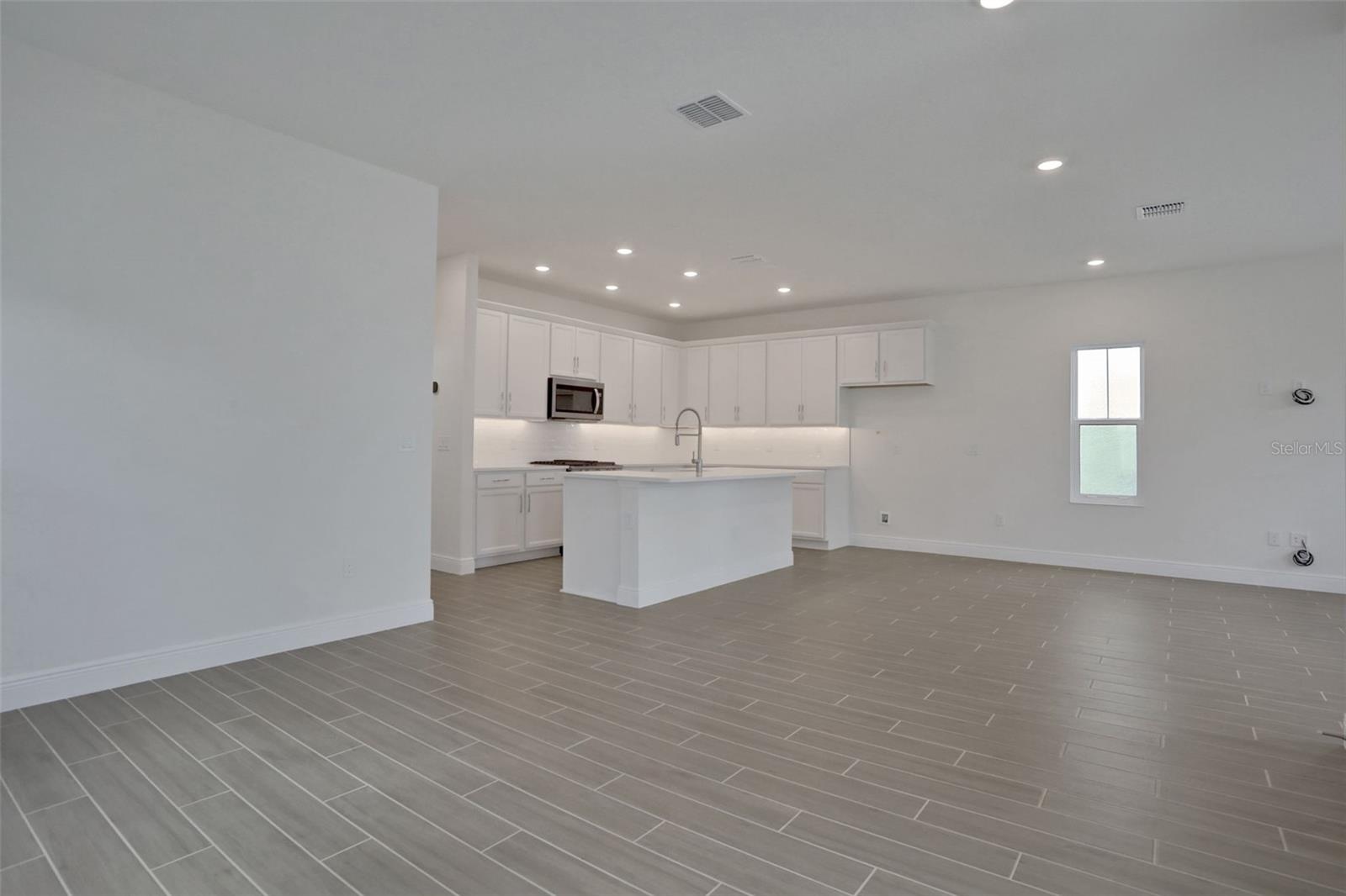 Image 8 of 34 For 204 Eagleston Lane