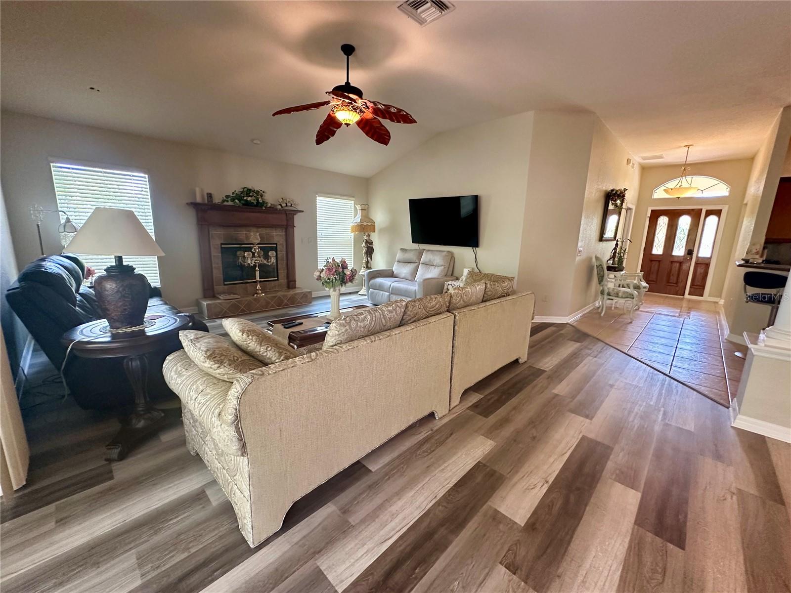 Image 11 of 28 For 2071 Westchester Way