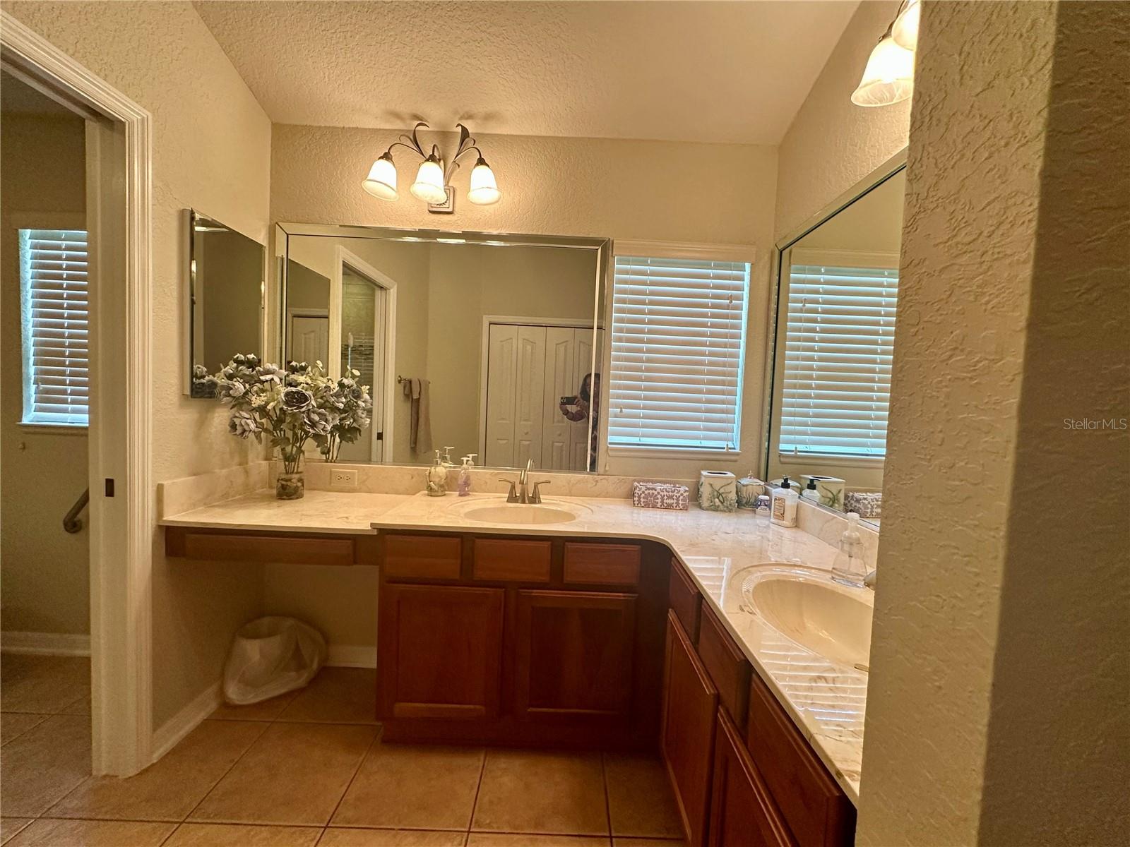 Image 17 of 28 For 2071 Westchester Way