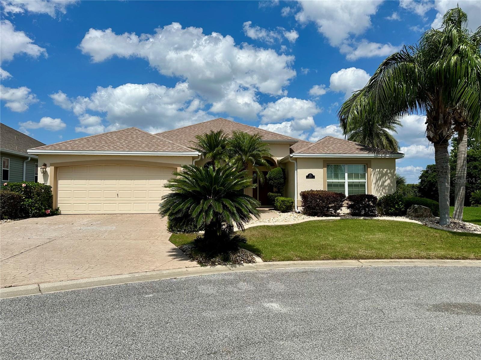 Image 3 of 28 For 2071 Westchester Way