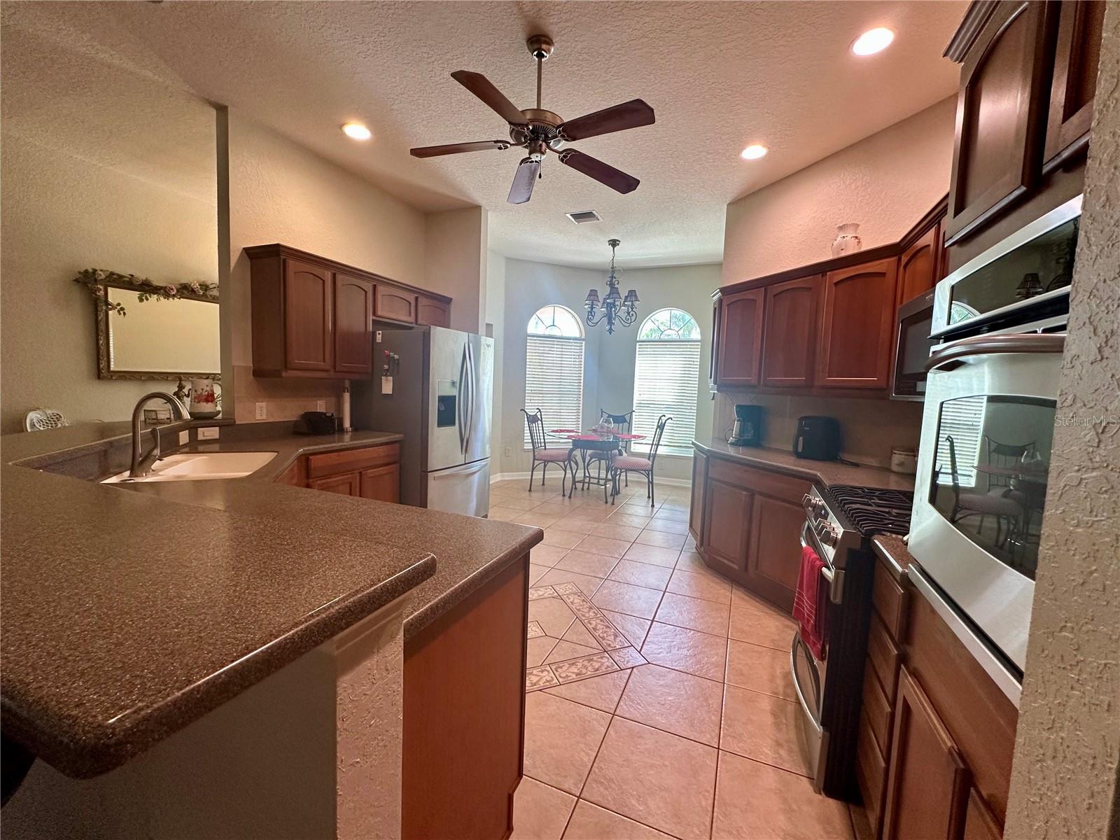 Image 5 of 28 For 2071 Westchester Way