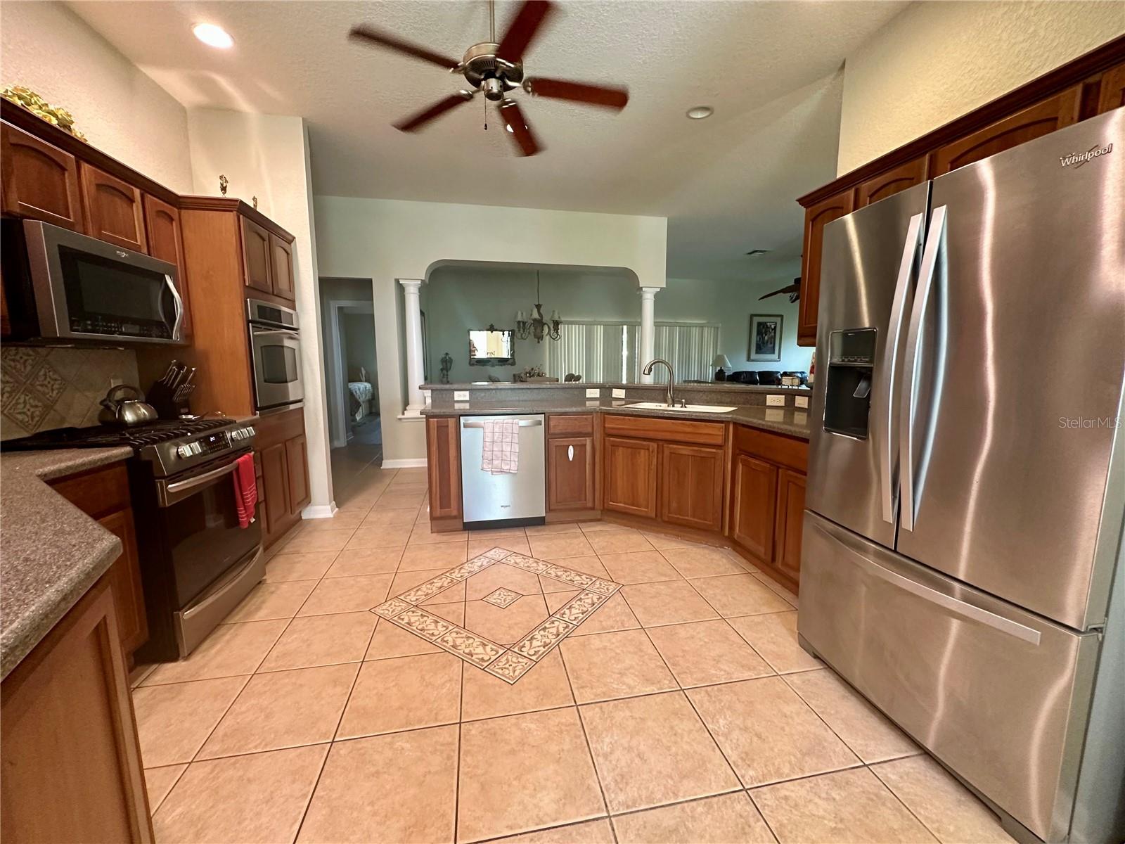 Image 6 of 28 For 2071 Westchester Way