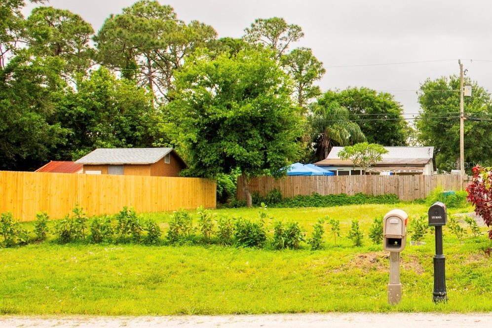 Listing photo id 5 for 1155 11th Terrace Sw