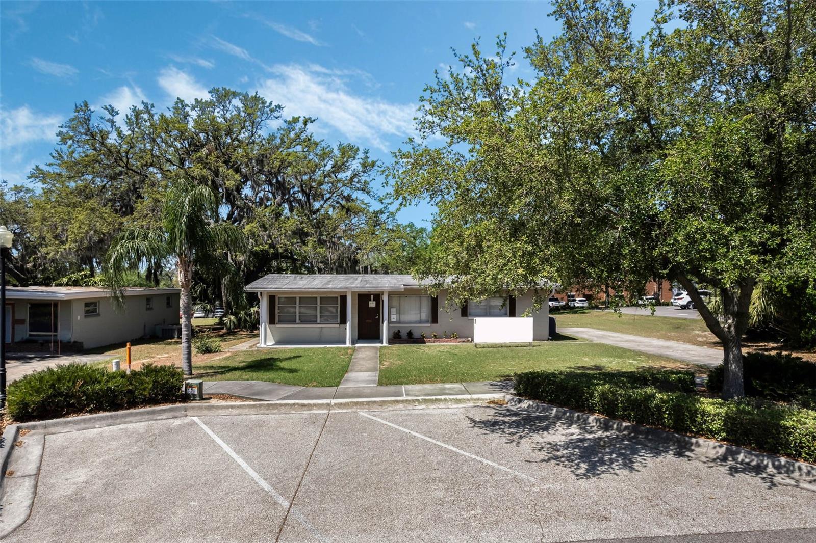 Image 4 of 45 For 740 Lake Avenue