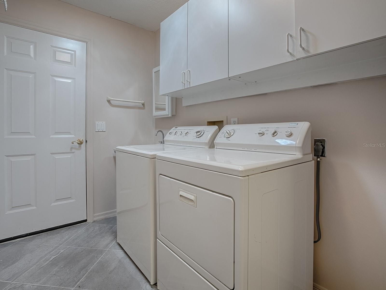 Image 24 of 33 For 507 Torres Place