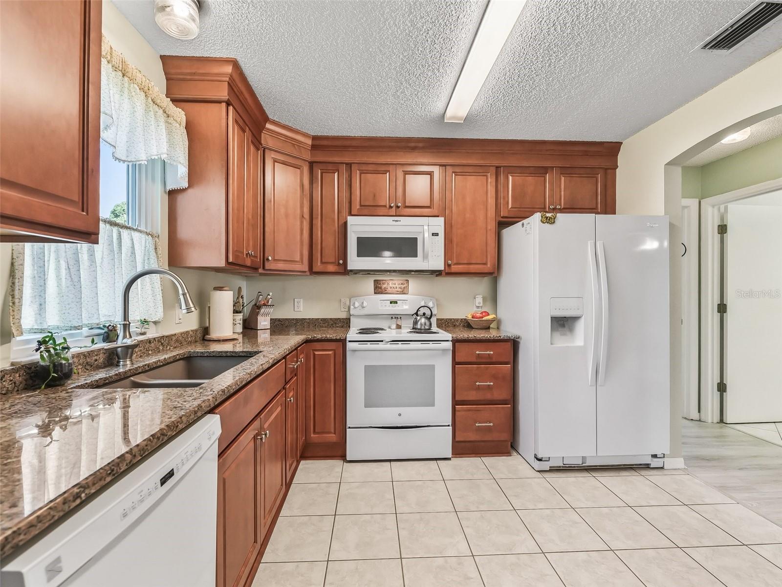 Image 16 of 34 For 530 Valencia Place