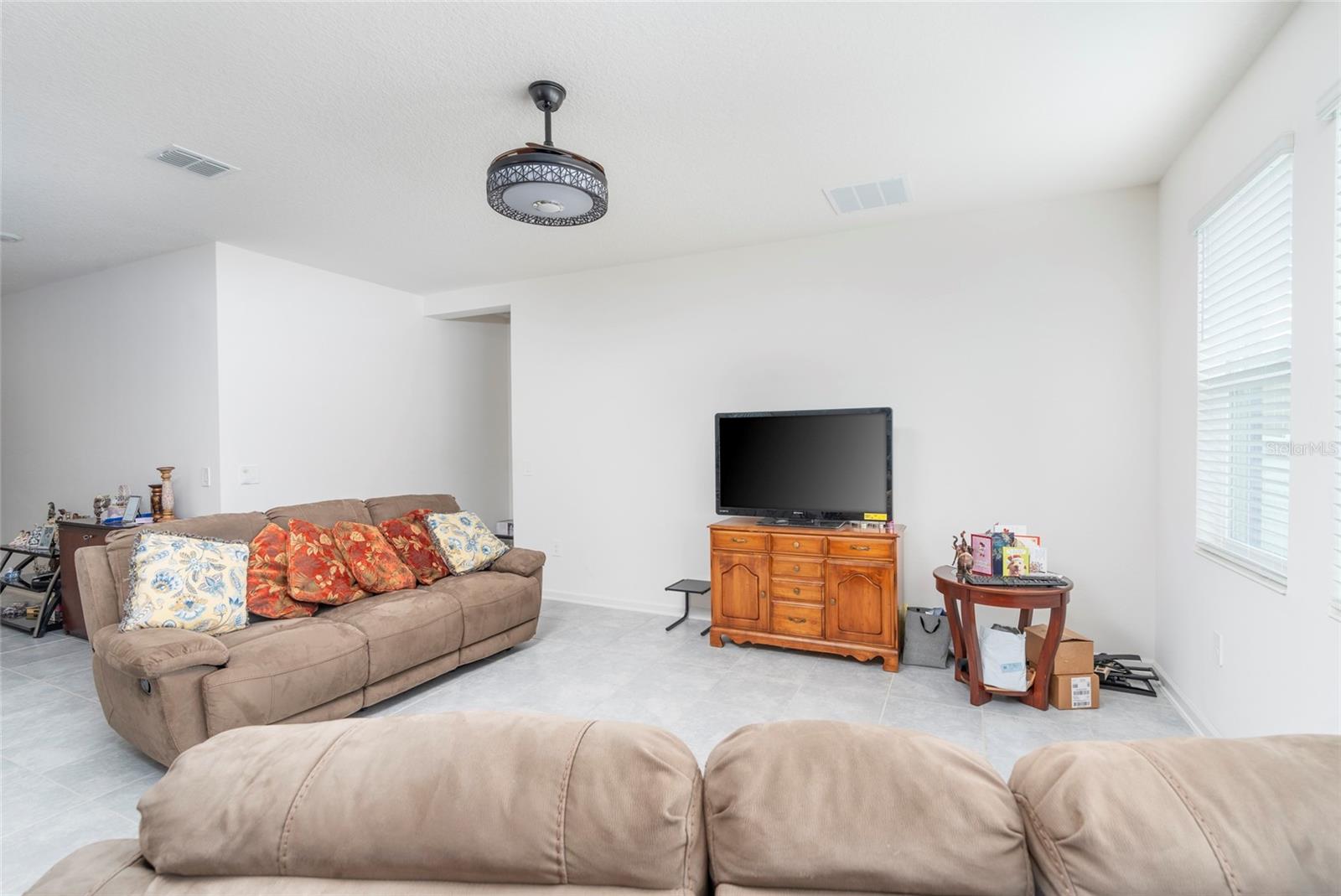 Image 5 of 26 For 853 Laurel View Way