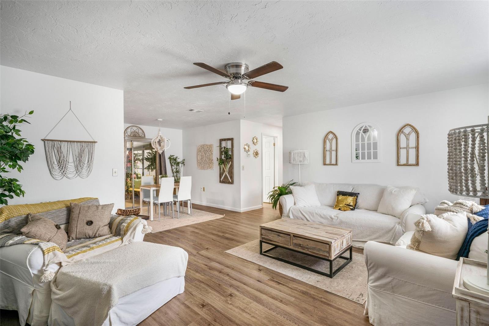 Image 4 of 26 For 3185 Camomile Way