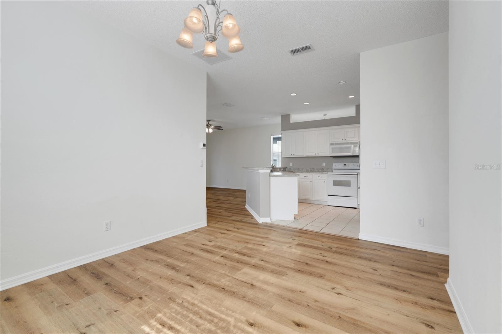 Image 13 of 46 For 9081 Saint Andrews Way