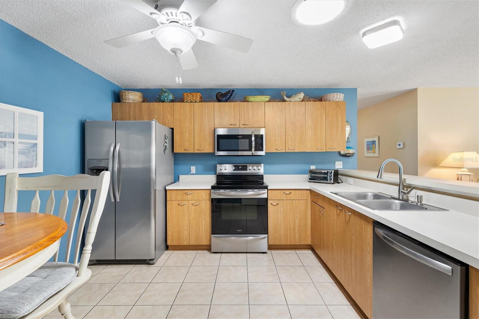 Image 12 of 23 For 1513 Lozano Avenue