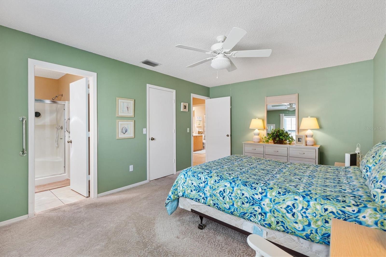 Image 14 of 23 For 1513 Lozano Avenue