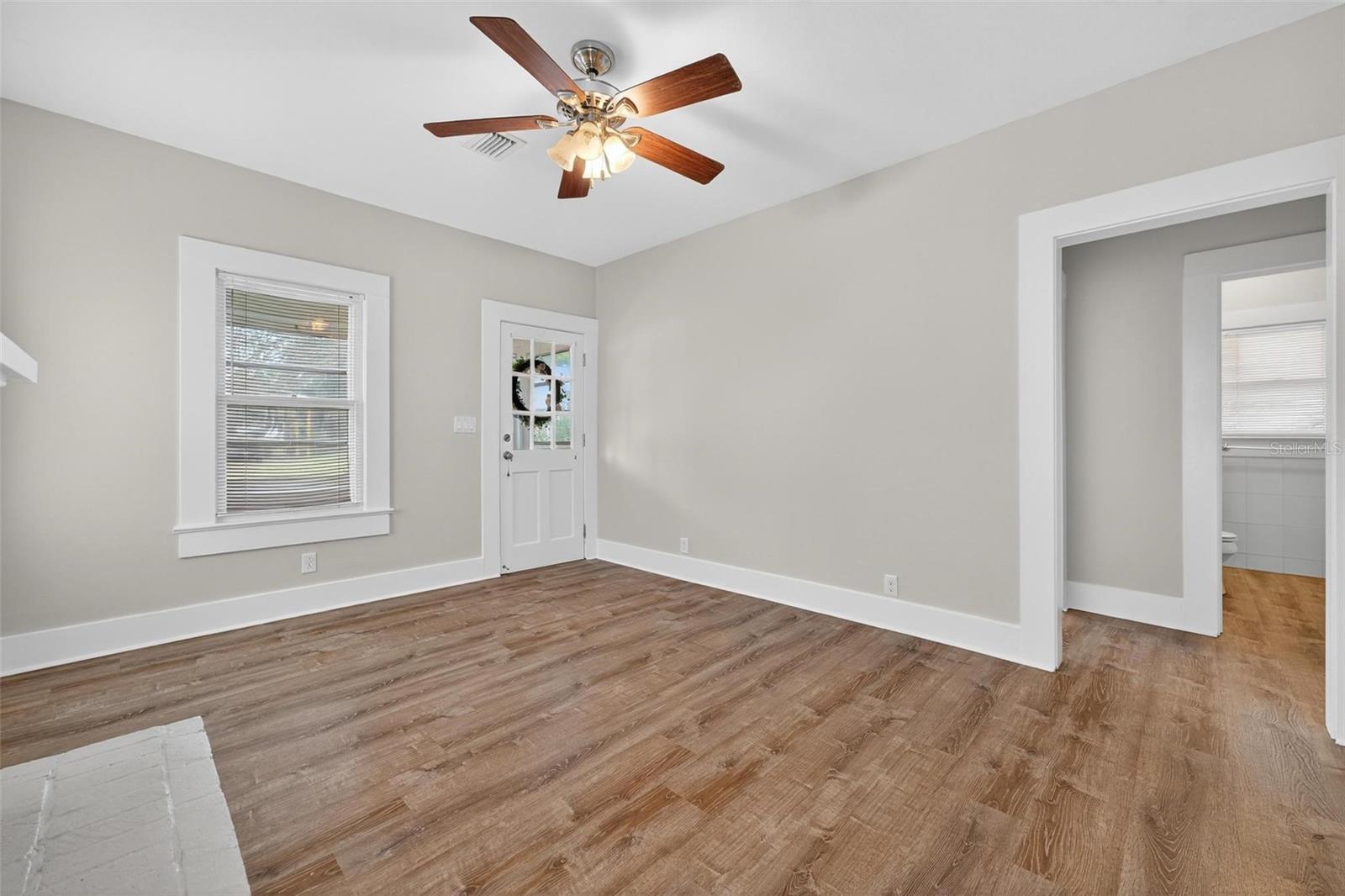Image 11 of 81 For 57 Orange Avenue