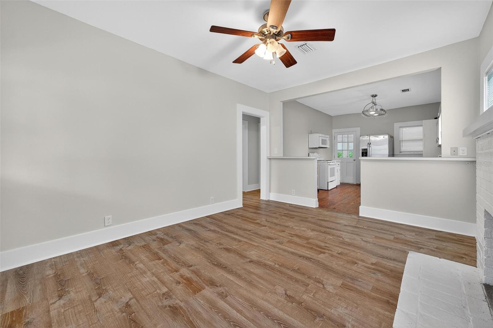 Image 12 of 81 For 57 Orange Avenue