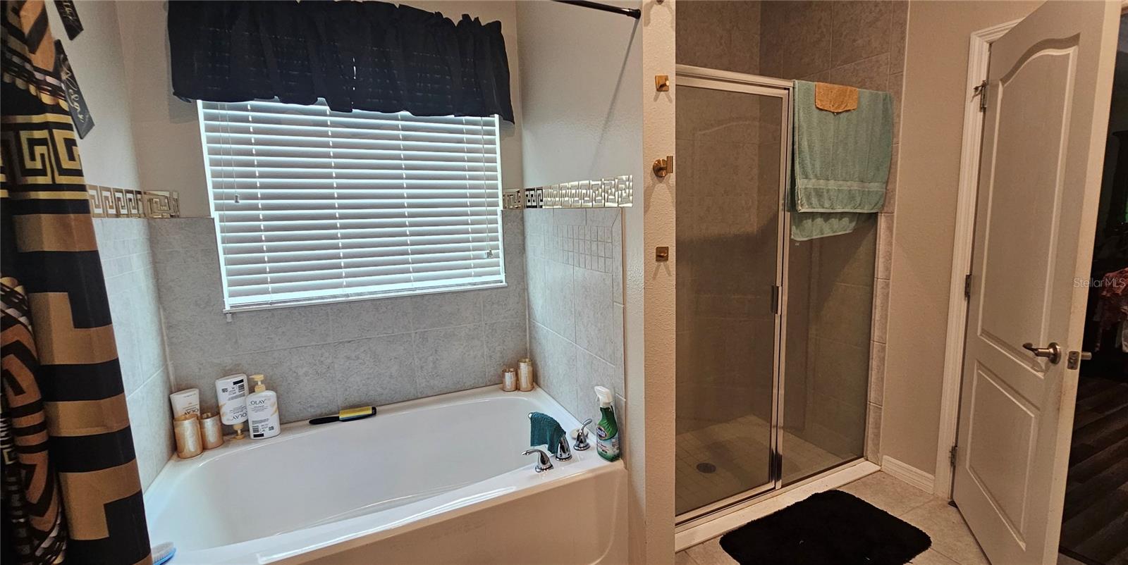 Image 12 of 30 For 2129 Amor Way