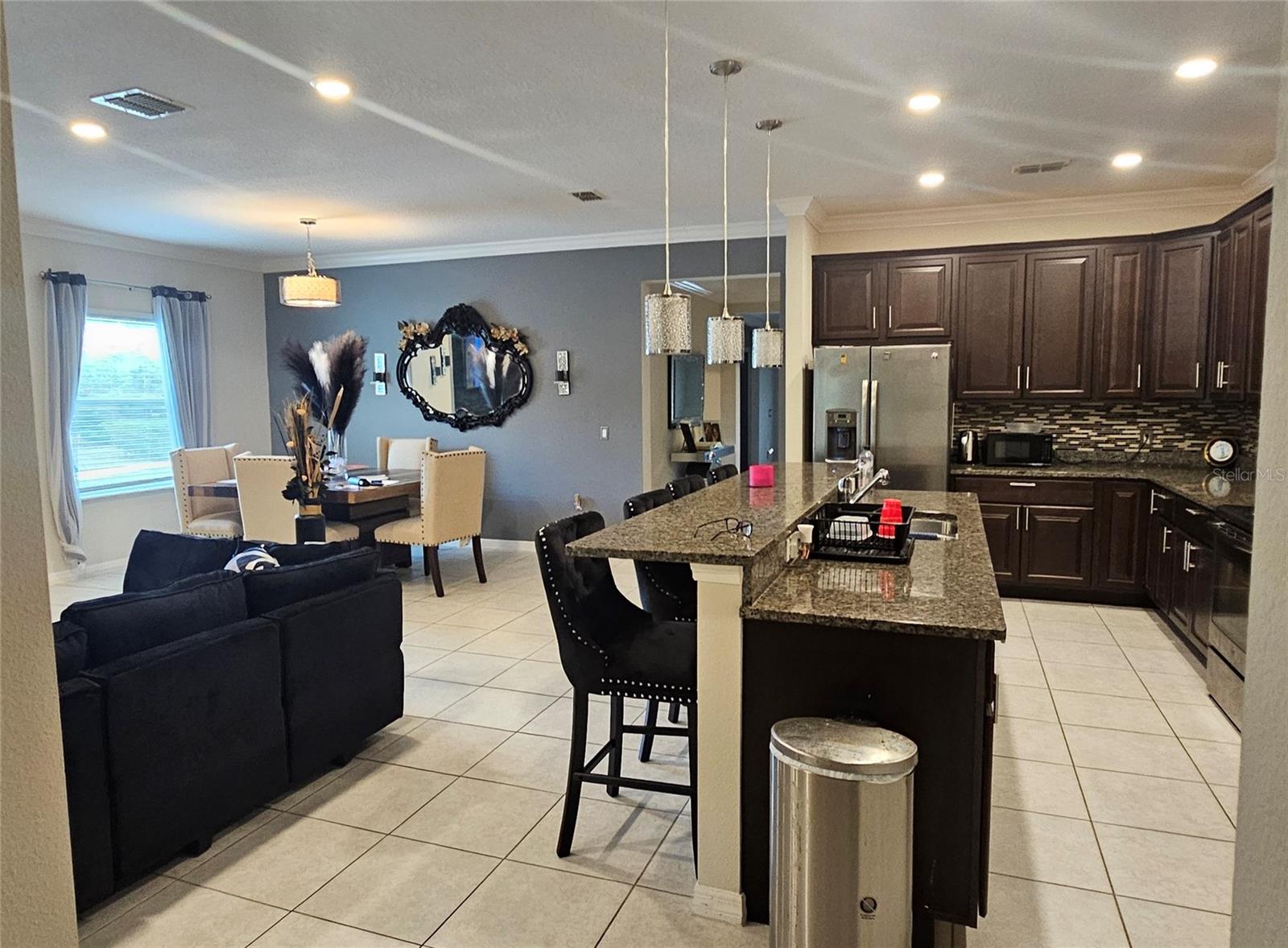 Image 15 of 30 For 2129 Amor Way