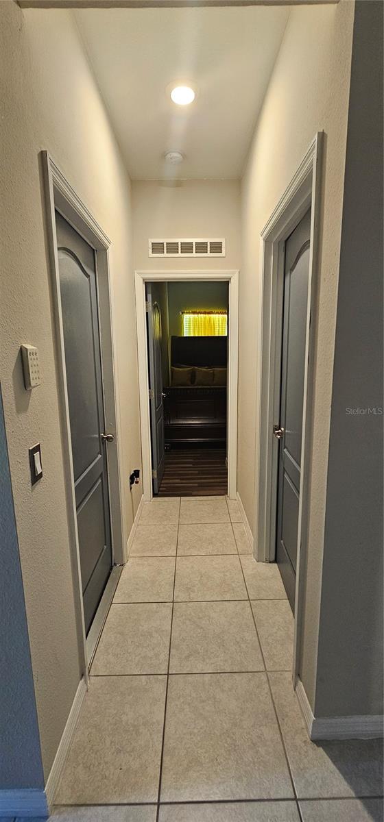 Image 20 of 30 For 2129 Amor Way