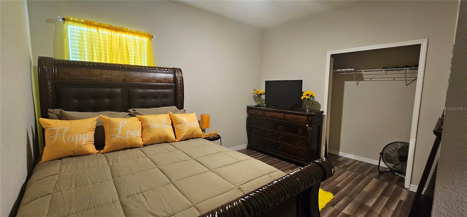 Image 21 of 30 For 2129 Amor Way