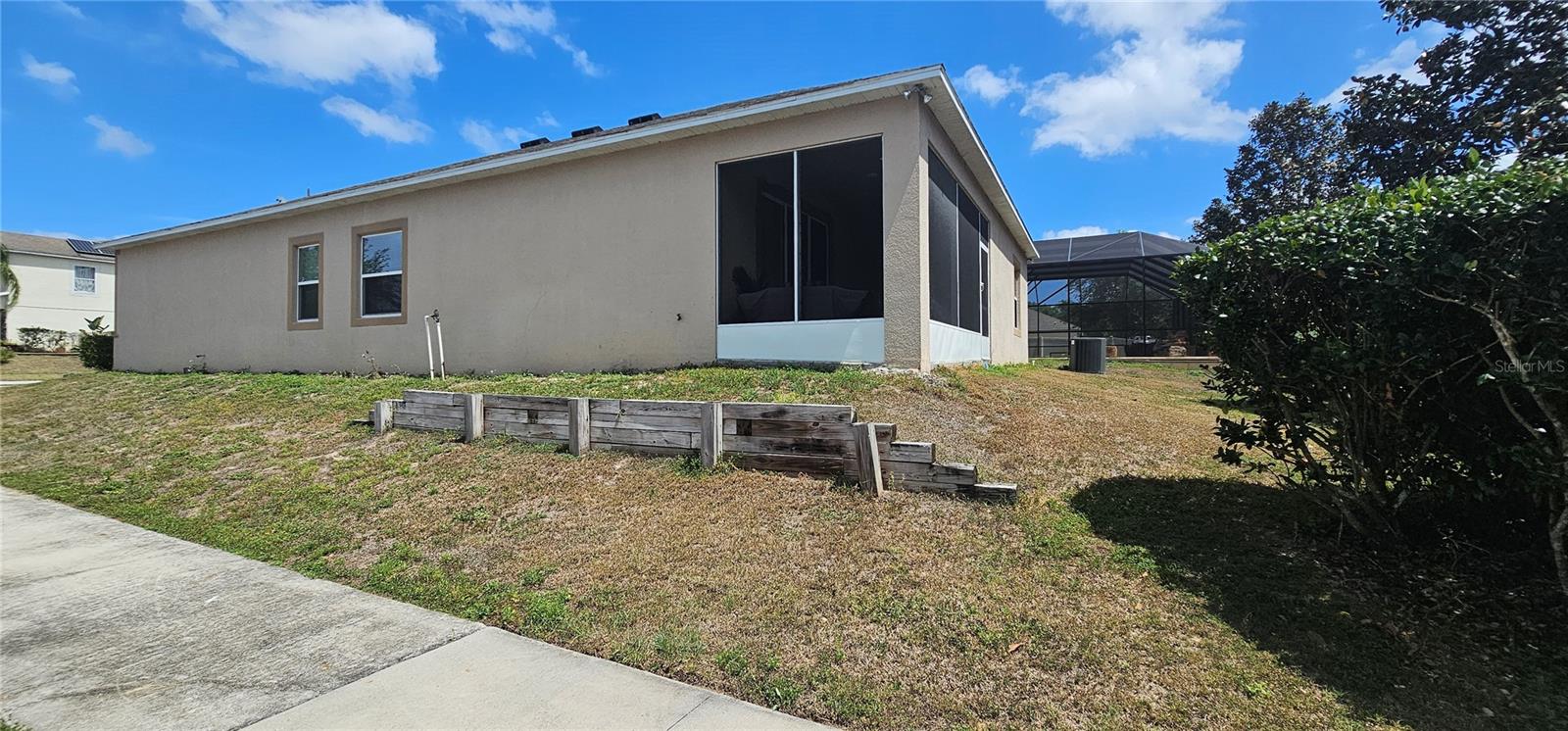 Image 4 of 30 For 2129 Amor Way