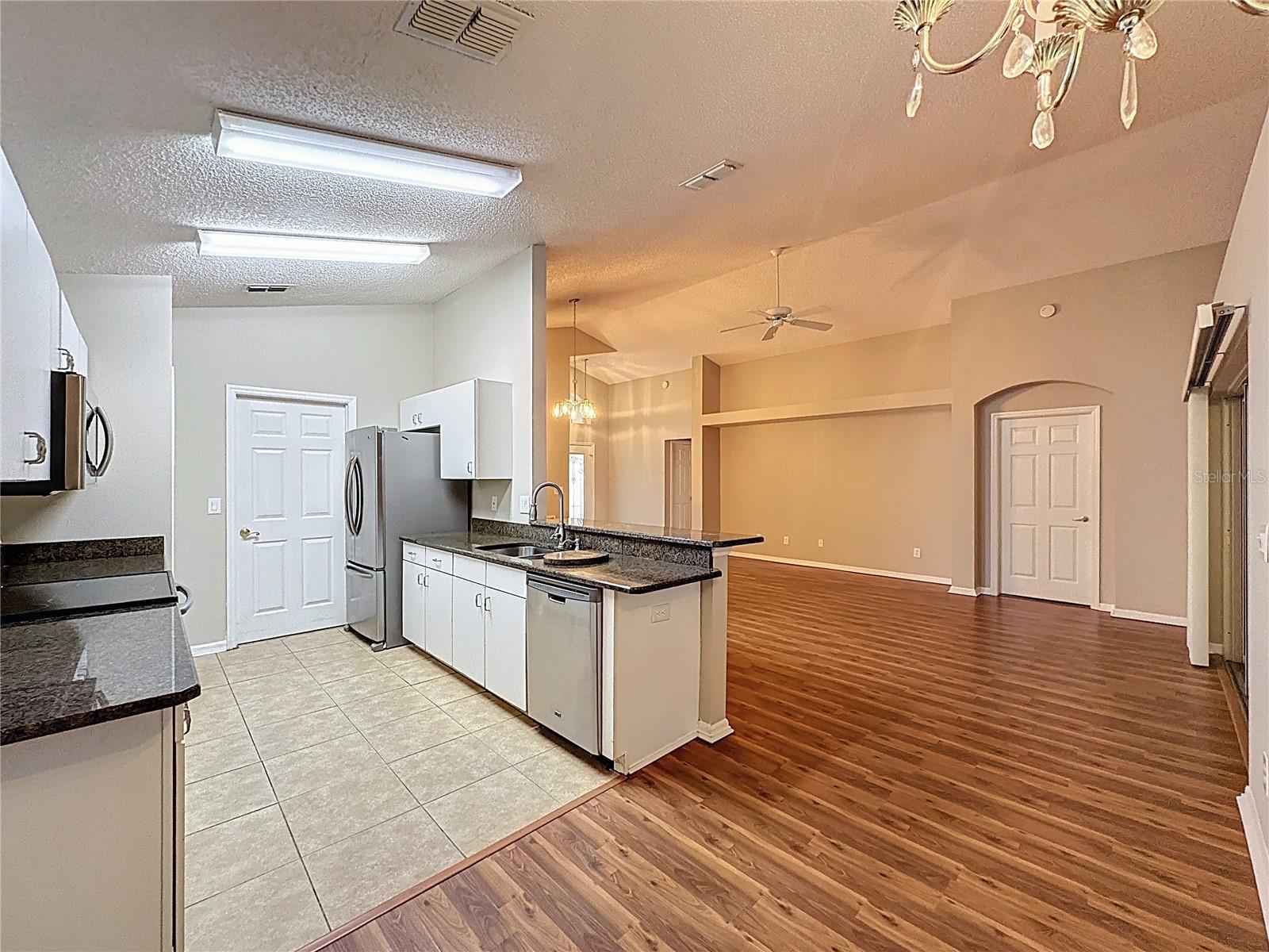 Image 12 of 60 For 3853 Eversholt Street